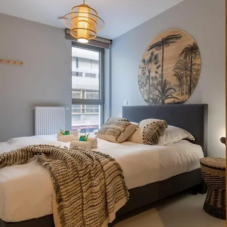 Huswell - Queen At Sea: Modern 2 Bedroom Daire